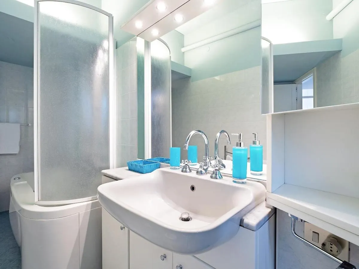 Stylish And Bright Apartment In The Center Of Μιλάνο